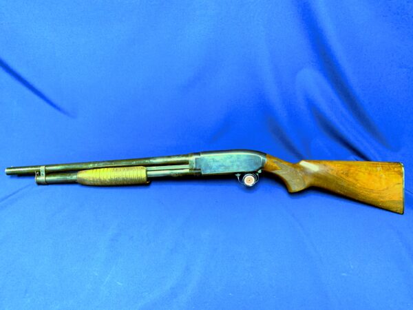 Winchester 12 Riot